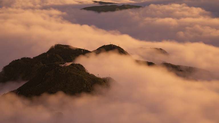 Nubes volumétricas 3D realistas en D5 Render para una profundidad de cielo dinámica.